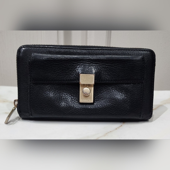 DKNY Soft Leather Wallet W/Classic Lock  Black - Picture 1 of 10